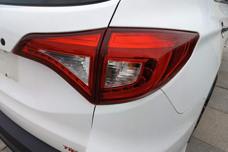 Used BYD Song 2018 1.5TID Automatic Smart Connect Prestige Model
