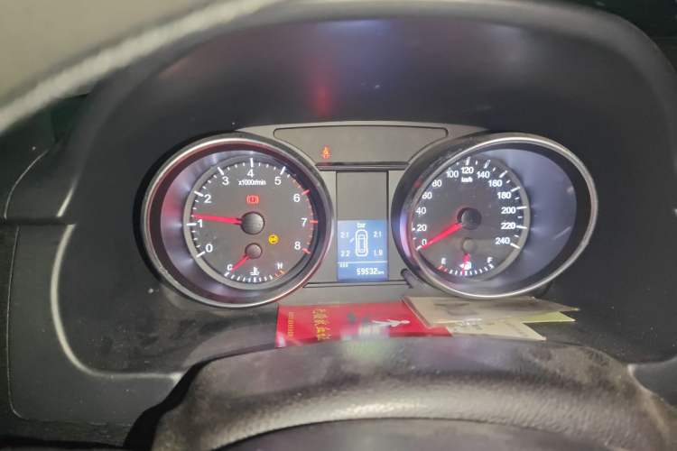 Used Haval M6 2019 1.5T Manual Two-Wheel Drive Urban Version China VI Standard Instrument Cluster