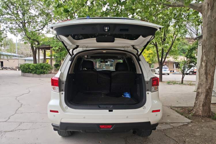 Used Nissan Terra 2020 2.5L XL Upper Automatic Two-Wheel Drive Luxury Edition Trunk