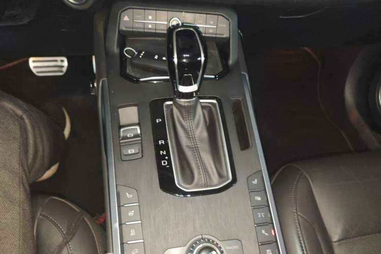 Used Wey VV5 2017 2.0T Flagship Edition
