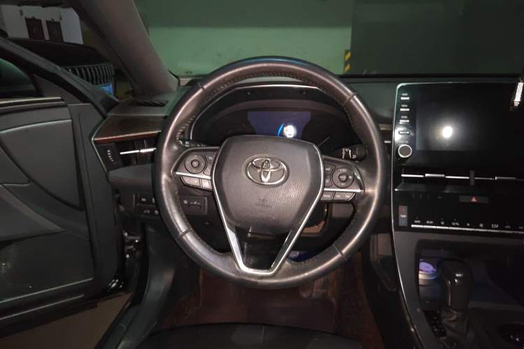 Used Toyota Avalon 2019 2.0L Luxury Edition China VI Standard