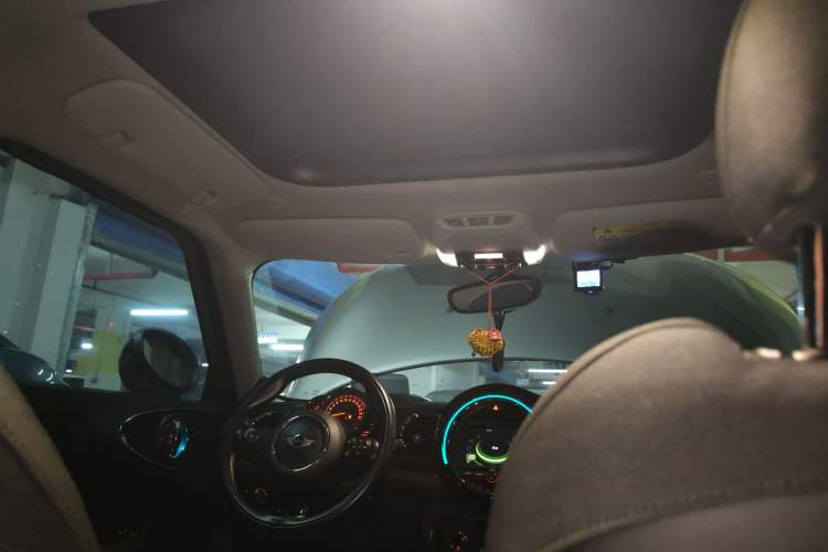 Used MINI Clubman 2016 1.5T COOPER Connoisseur Edition Headliner