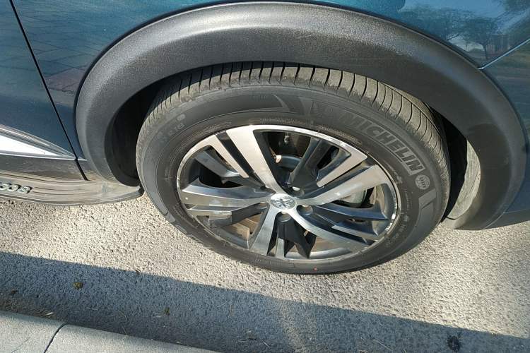 Used Peugeot 5008 2017 350THP 7-Seater Elite Edition
