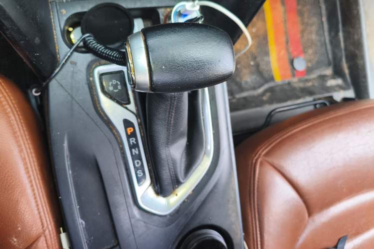 Used GAC Trumpchi GS4 2015 200T G-DCT Elite Edition Gear Lever