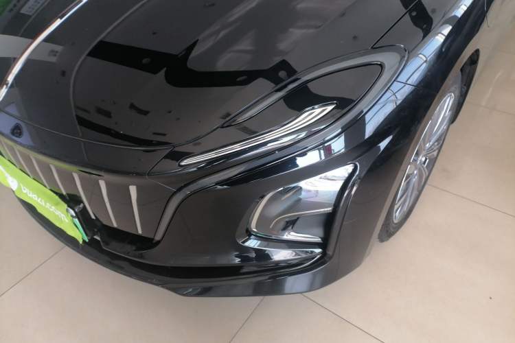 Used Hongqi E-QM5 2023 560km PLUS
