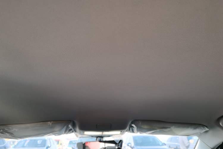 Used Roewe i5 2026 Model 1.5L Manual Comfort Version