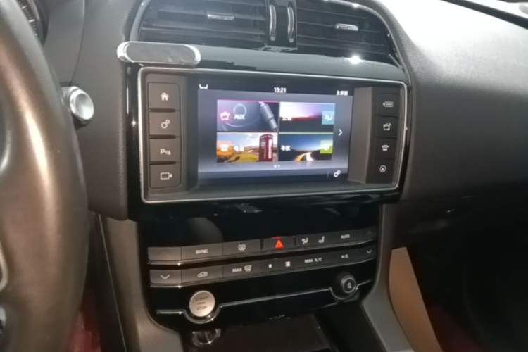 Used Jaguar F-PACE 2018 2.0T Four-Wheel Drive Urban Luxury Edition
