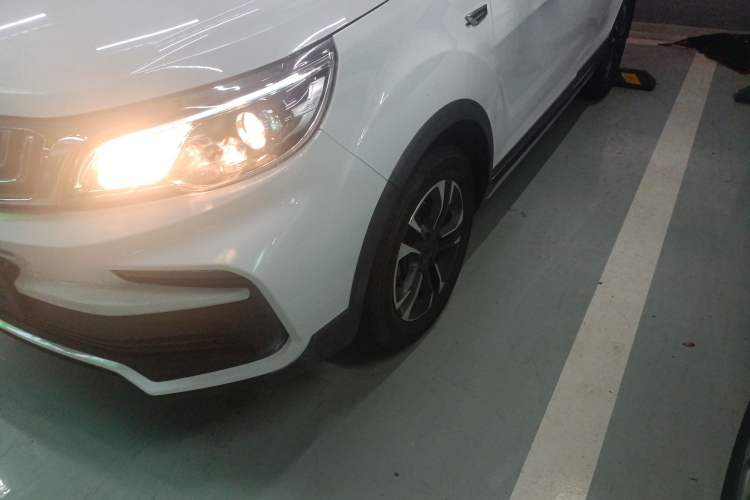 Used Geely Auto Vision X3 2019 Upgraded Model 1.5L Manual Elite Version Left Front Wheel Hub