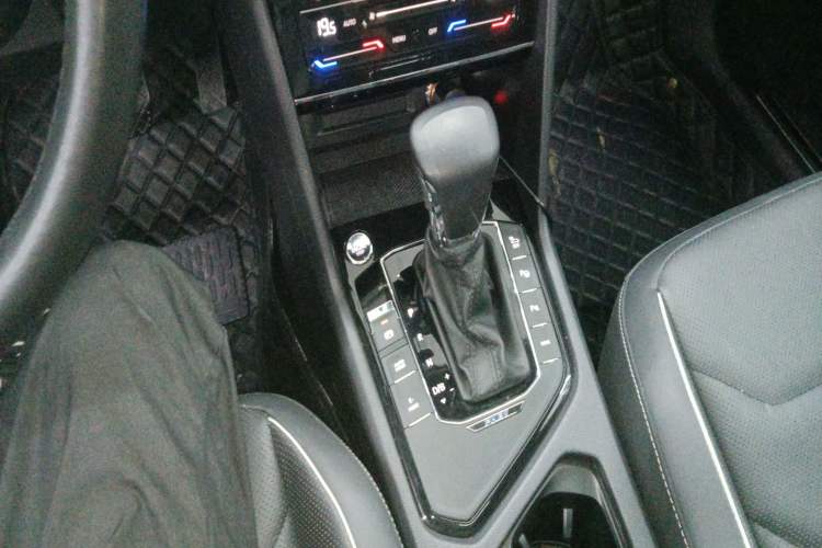 Used Volkswagen Tiguan L New Energy 2020 430 PHEV Plug-in Hybrid Flagship Edition Gear Lever