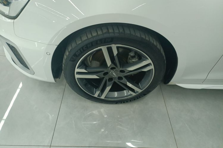 Used Audi A4L 2020 40 TFSI Luxury Dynamic Model
