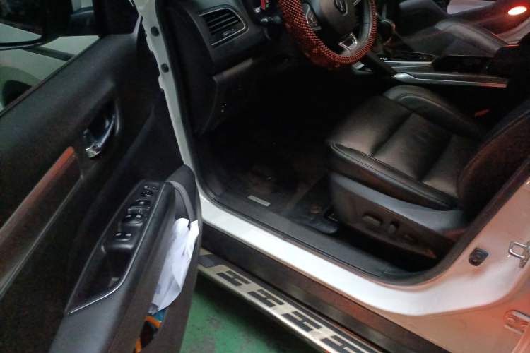 Used Renault Koleos 2017 2.5L Two-Wheel Drive Prestige Edition Driver Seat