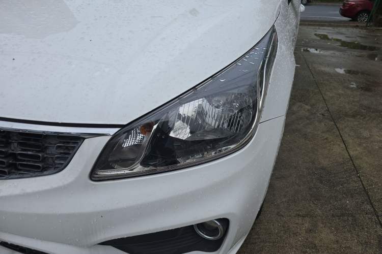 Used Kia K2 2019 Sedan 1.4L Automatic Transmission 15th Anniversary Special Edition GLS China VI Standard