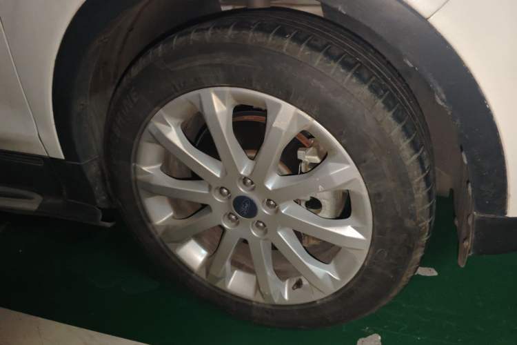 Used Ford Kuga 2015 2.0L GTDi Four-Wheel Drive Elite Model