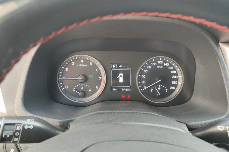 Used Hyundai Tucson 2015 1.6T Dual-Clutch Two-Wheel-Drive Smart Model
