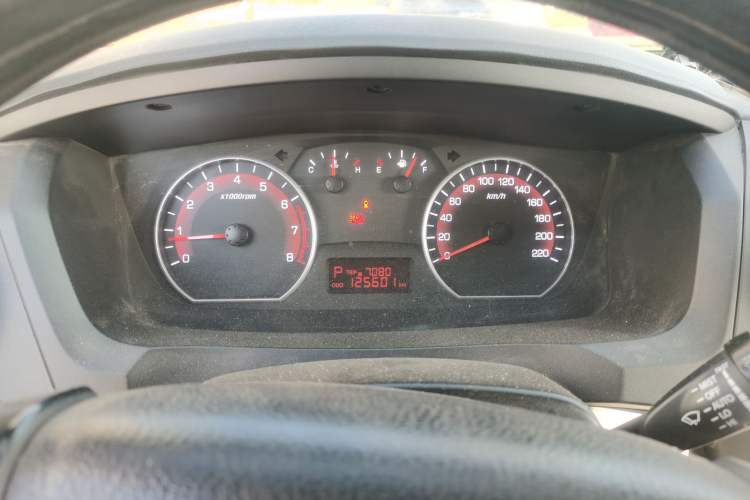 Used SsangYong Actyon 2014 2.3L Two-Wheel Drive Automatic Elite Gasoline Version
