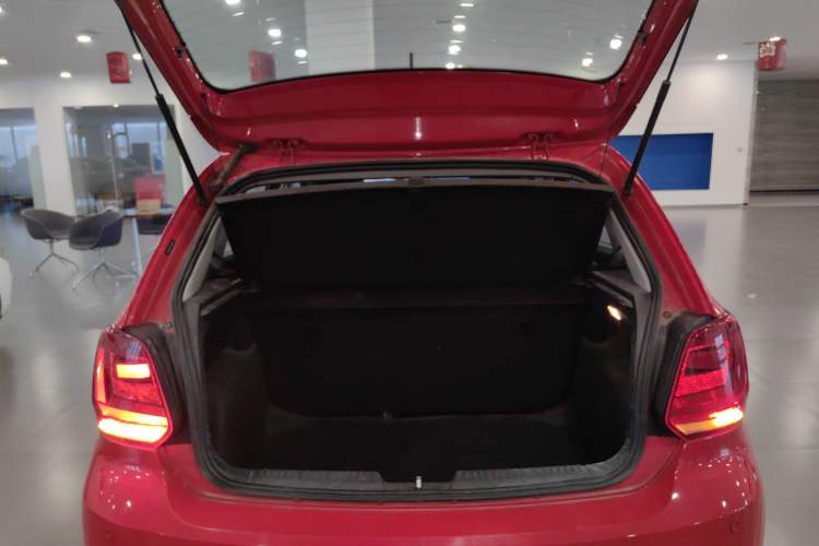 Used Volkswagen Polo 2016 1.4L Automatic Trendy Model
