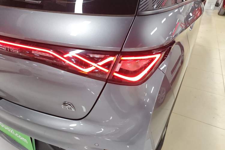 Used BYD Dolphin 2023 420 km Fashion Edition
