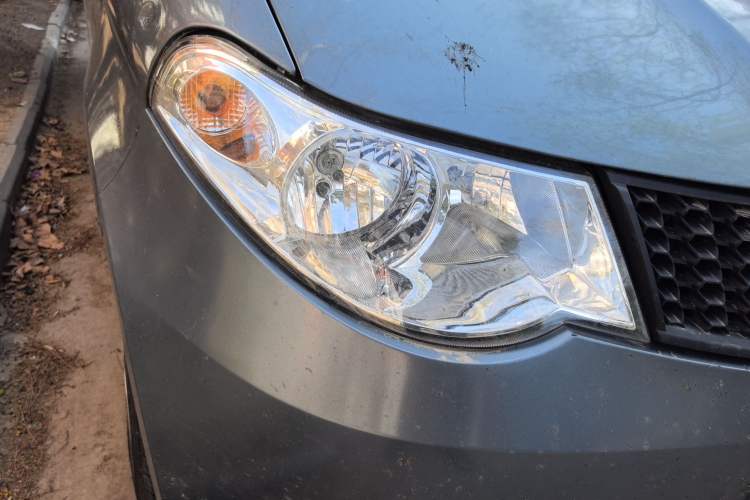 Used Wuling Hongguang 2014 1.2L Base Model China IV Right Front Headlight