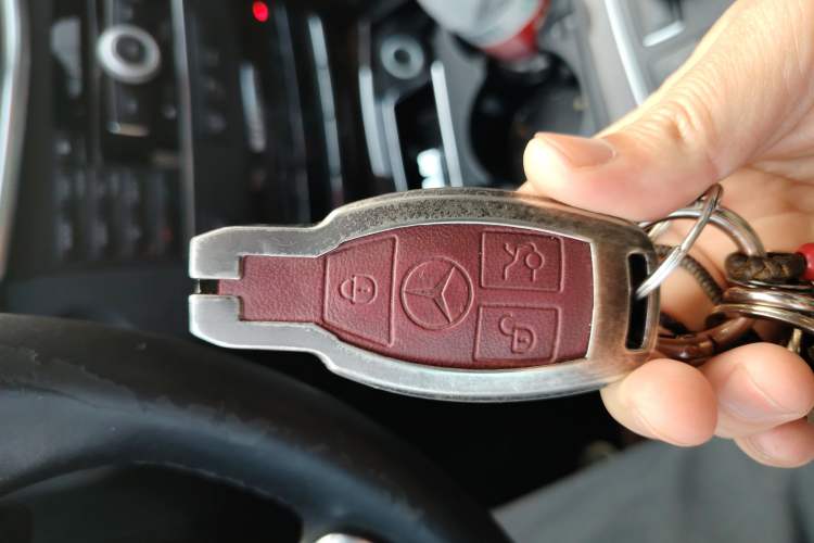 Used Mercedes-Benz E-Class 2011 E 300 L Elegant Model