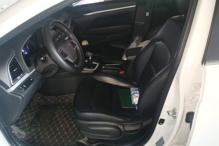 Used Hyundai Elantra (6th Generation / Lingdong) 2016 1.6L Automatic ZhiXuan – Elite Version
