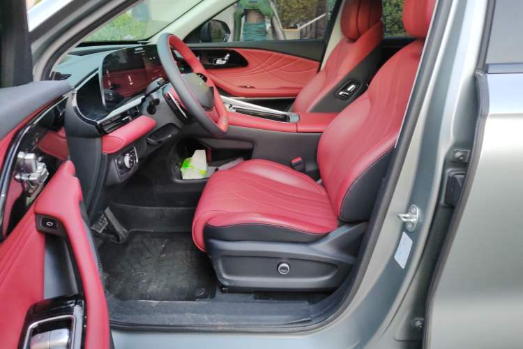 Used EXEED Stellar 2023 400T Two-Wheel Drive Comfort Flyfish Edition