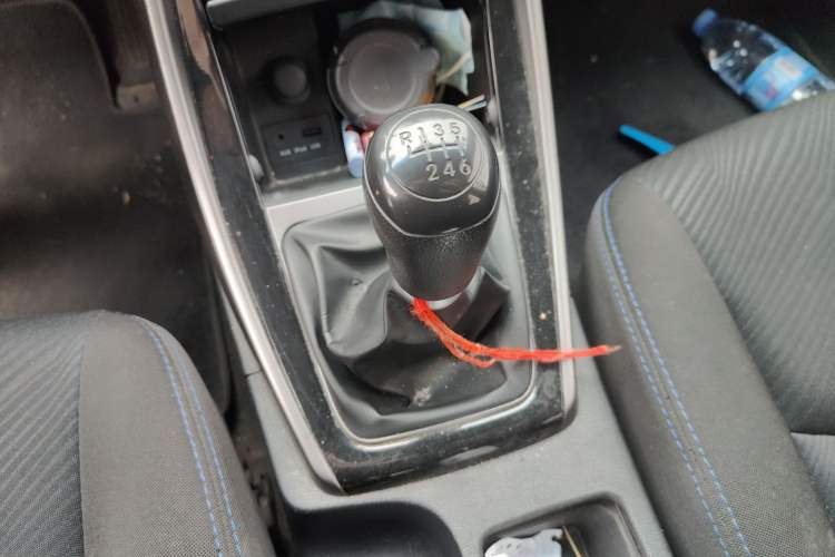 Used Hyundai Elantra (5th Generation / Langdong) 2012 1.6L Manual Leading Model