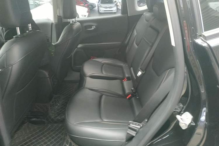 Used Jeep Compass 2017 200T Automatic Family Edition