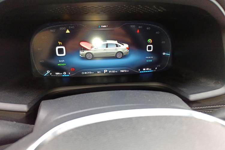 Used Roewe i6 New Energy 2017 45T Hybrid Connect & Smart Enjoyment Edition Odometer Close Up