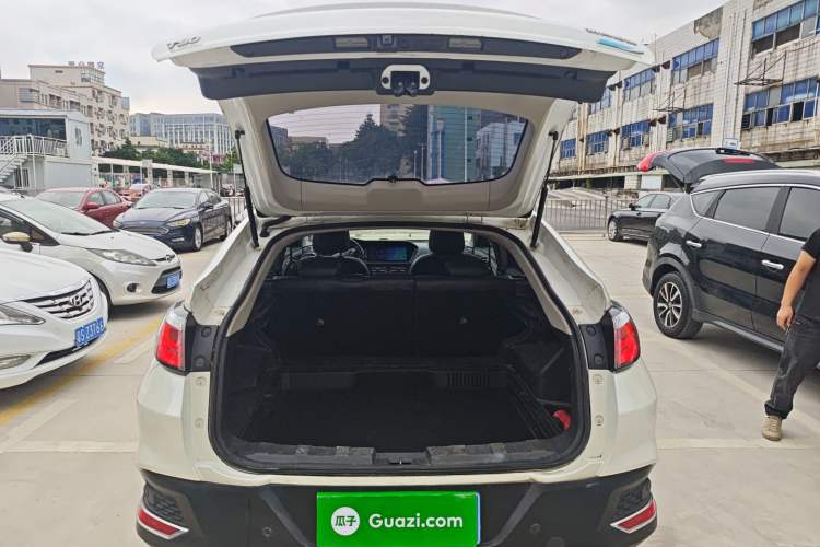 Used Venucia T90 2018 2.0L CVT Smart Connect Prestige Version China VI Standard