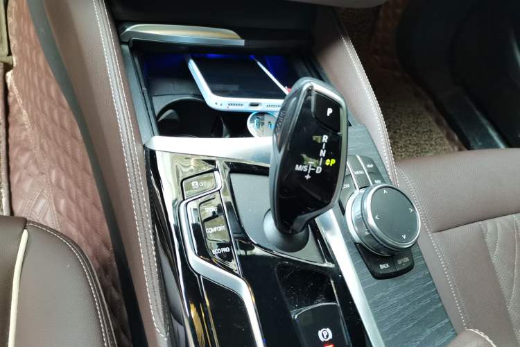 Used BMW 5 Series 2022 Second Facelift 530Li xDrive M Sport Package
