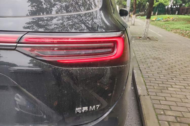 Used Hima AITO M7 2024 1.5T Rear-Drive Plus Version 5 Seats Exterior 3