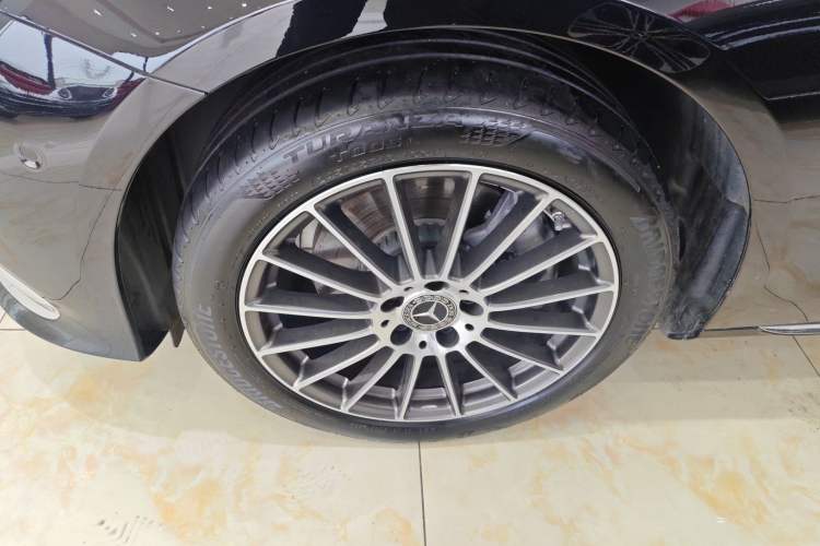 Used Mercedes-Benz E-Class 2023 Facelift E 260 L