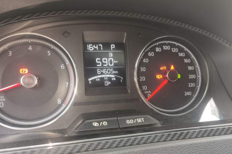 Used Volkswagen Santana 2017 Haval H9 1.6L Automatic Comfort Edition Odometer Close Up