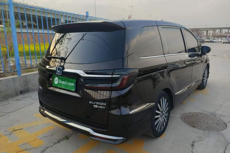 Used Honda Elysion 2022 2.0L eHEV Luxury First Edition
