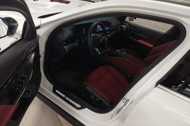 Used BMW 5 Series 2024 525Li M Sport Package
