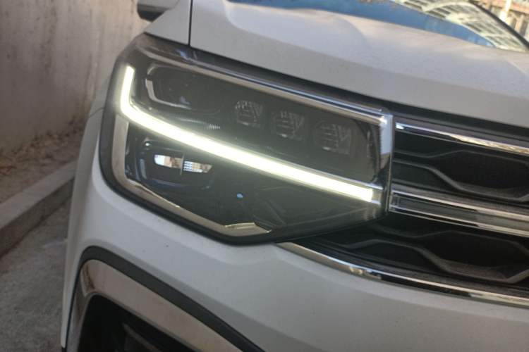 Used Volkswagen Tharu 2024 300TSI Two-Wheel-Drive Full Moon Edition