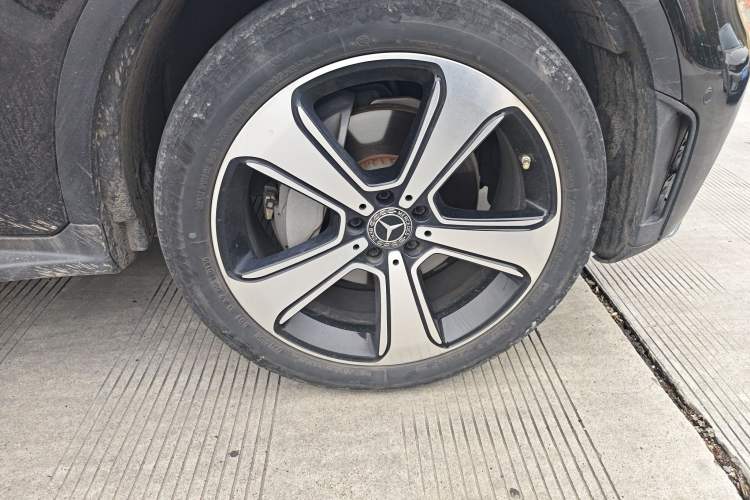 Used Mercedes-Benz GLC 2020 Facelifted GLC 300 L 4MATIC Luxury Edition
