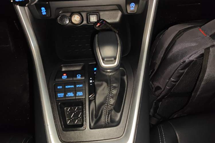 Used Toyota Wildlander 2022 2.0L CVT Four-Wheel Drive Luxury Edition