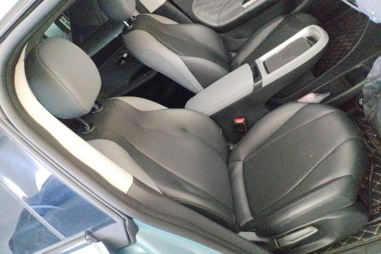 Used Dongfeng NAMMI 01 2024 430 Plus Smart+ Right Front Seat