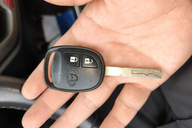 Used CHANGAN OSHAN CX70 2016 1.6L Manual Luxury Model Vehicle Key