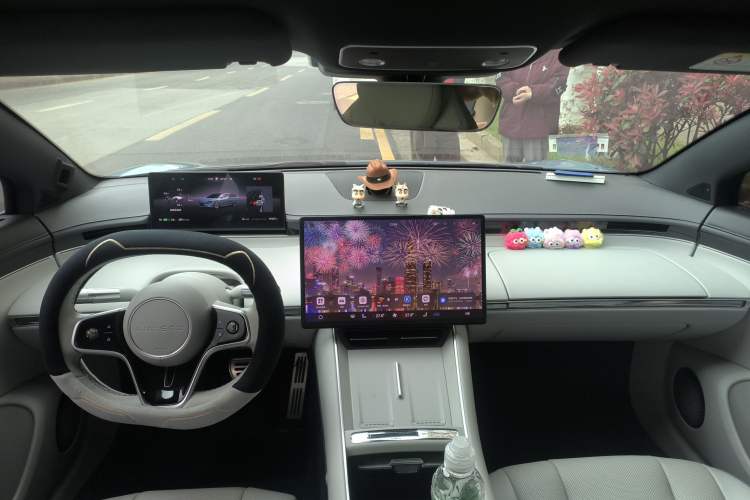 Used Hima Luxeed S7 2024 Pro Rear-Drive Long-Range Version
