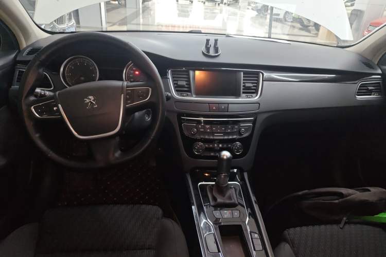 Used Peugeot 508 2015 1.6THP Automatic Zhiiyi Edition Center Console