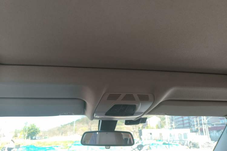 Used BMW X6 2015 xDrive35i Leading Model Headliner