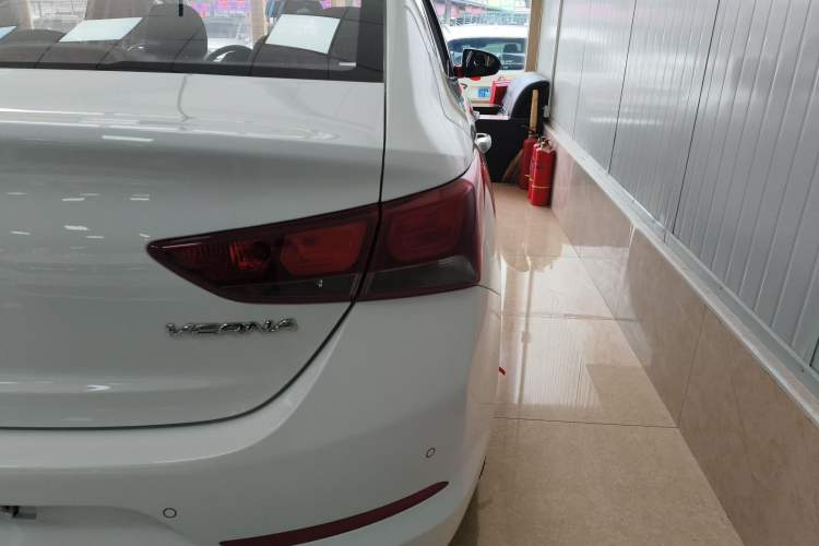 Used Hyundai Verna (new generation) 2016 1.4L Manual Cool Edition GLS Exterior 3