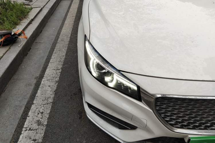 Used MG 6 2017 20T Automatic Luxury Smart Connect Version China V Standard Right Front Headlight