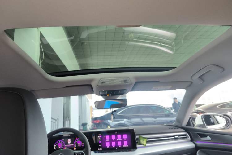 Used Volkswagen Lamando 2024 Lavida L 280TSI DSG Cool & Spicy Edition
