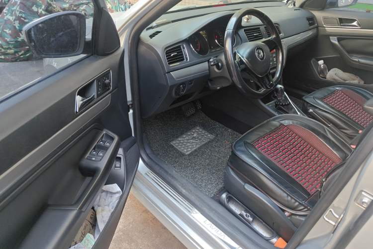 Used Volkswagen Lavida 2015 230TSI DSG Comfort Edition