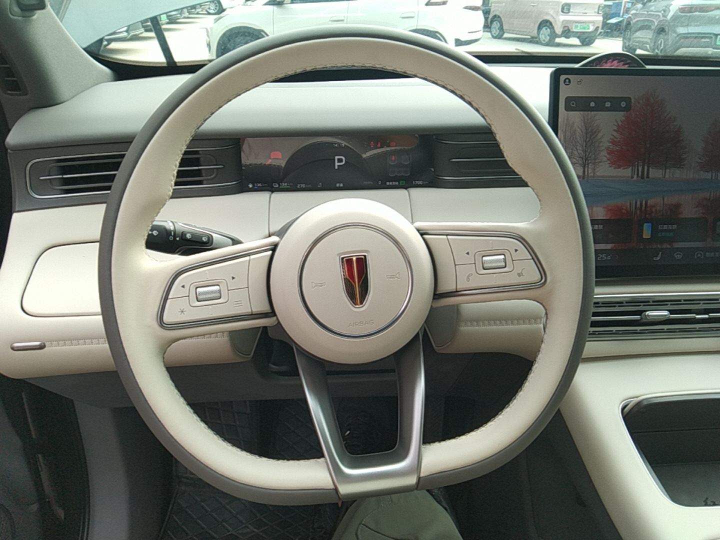 Hongqi HS6 PHEV 2026 240 Smart Hybrid Version — снимка 13
