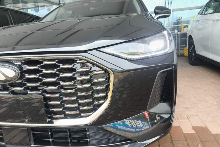 Used Chery Fengyun A8L 2025 1.5 TGDI 145 km Luxury Version