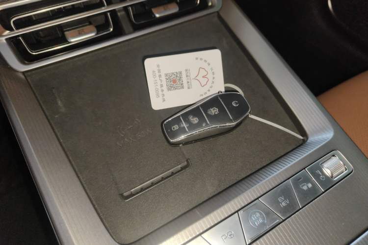 Used BYD Han L 2025 DM-p Four-Wheel-Drive LiDAR Flagship Model
